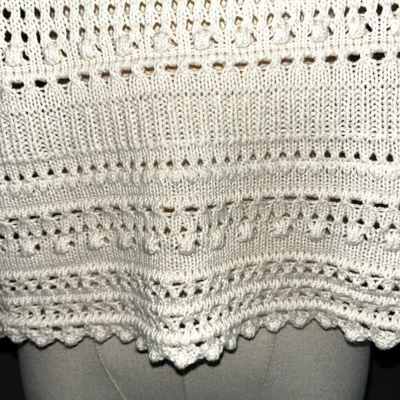 SINCERELY YOURS Crochet Crop Top - - Picture 4 of 9